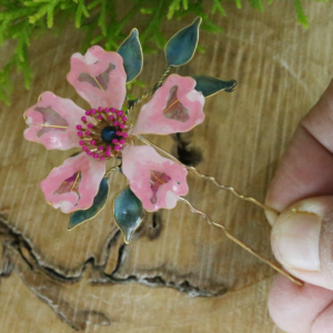 Sakura The Resin Hair Pin Pink